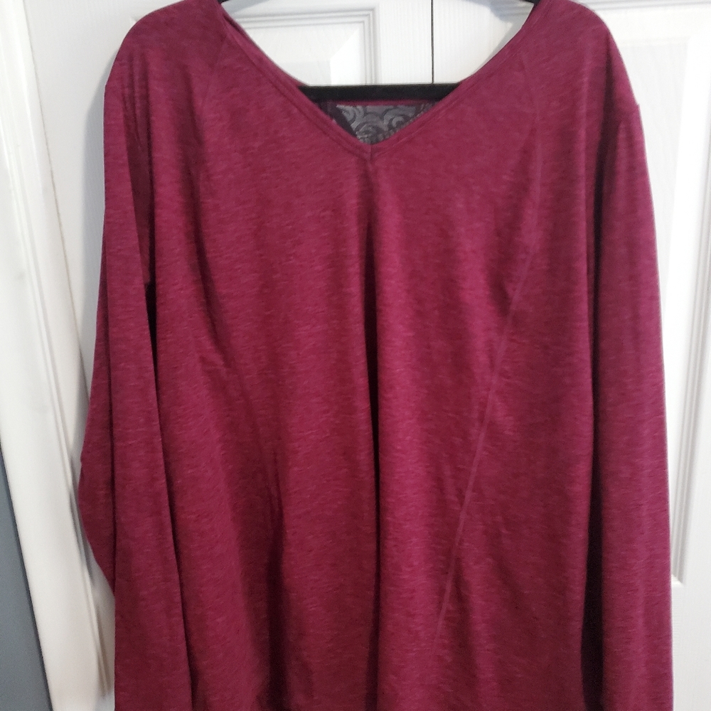 Livi active long sleeve top and tank bundle